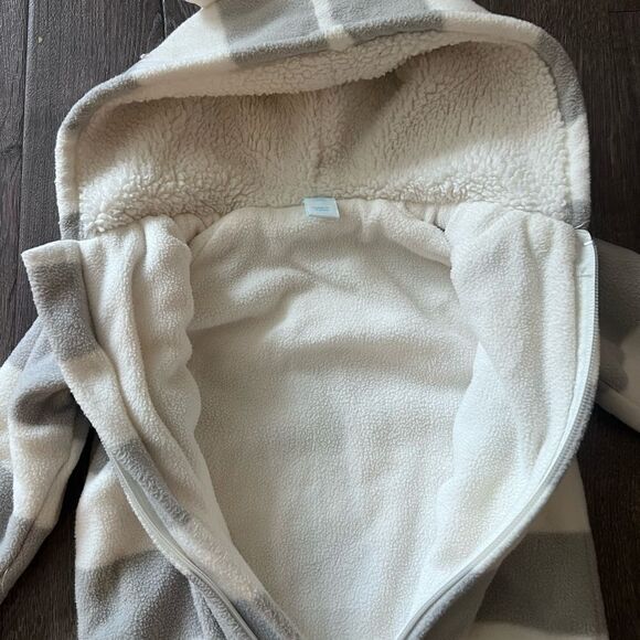 Old Navy Gray and White Striped One Piece - Picture 3 of 5